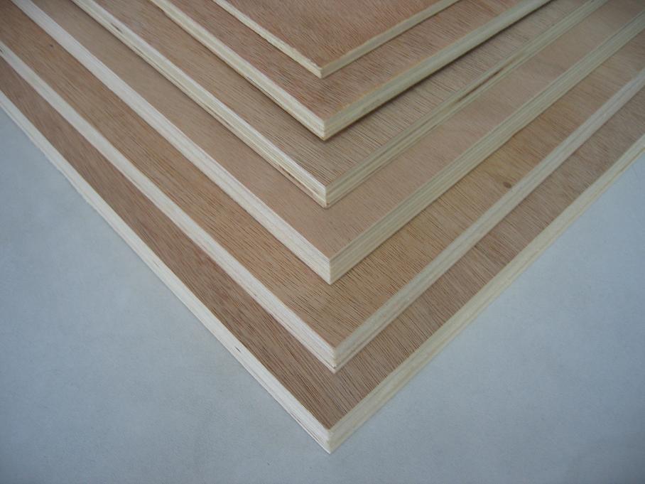 ¿El rendimiento laminado de la madera contrachapada de alta resistencia resistirá las pruebas meteorológicas extremas?